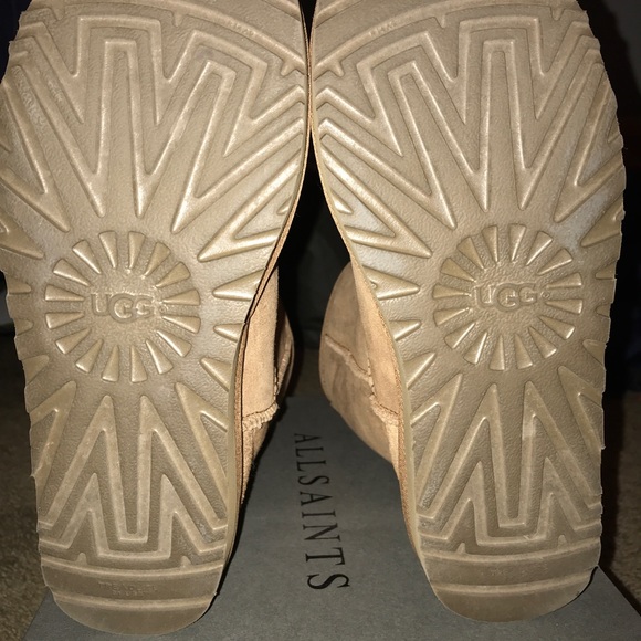 Women’s Ugg Boots Size 9 - Picture 1 of 7